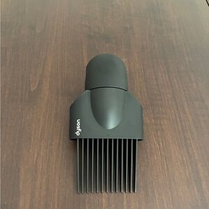 Dyson Supersonic R wide tooth comb attachment. Brand new